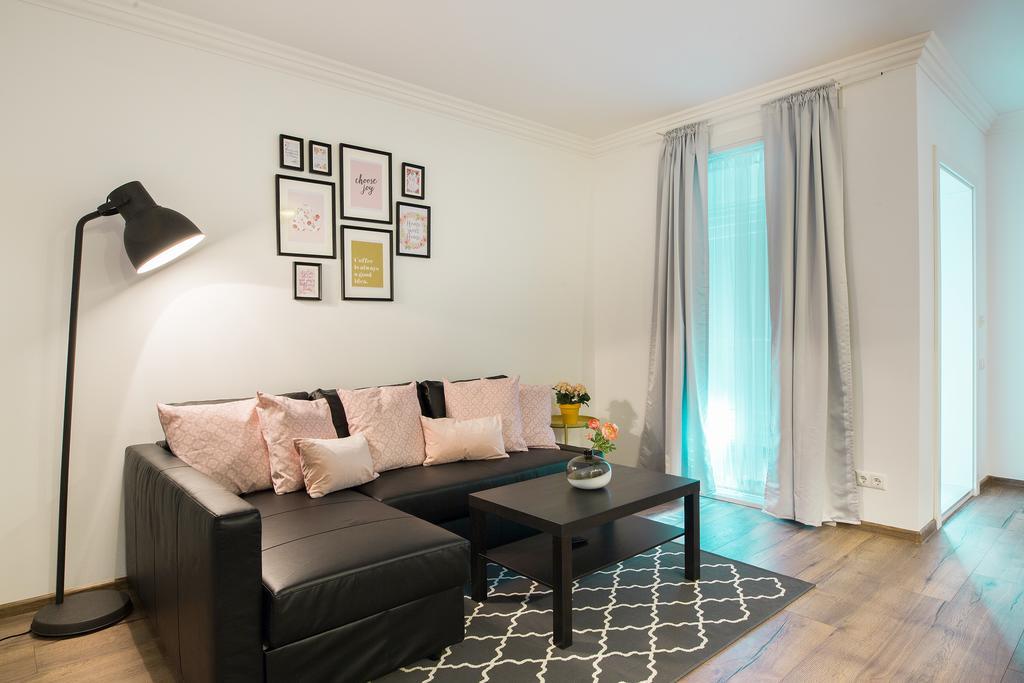 St.Roland Livu Square Apartment Riga Exterior photo