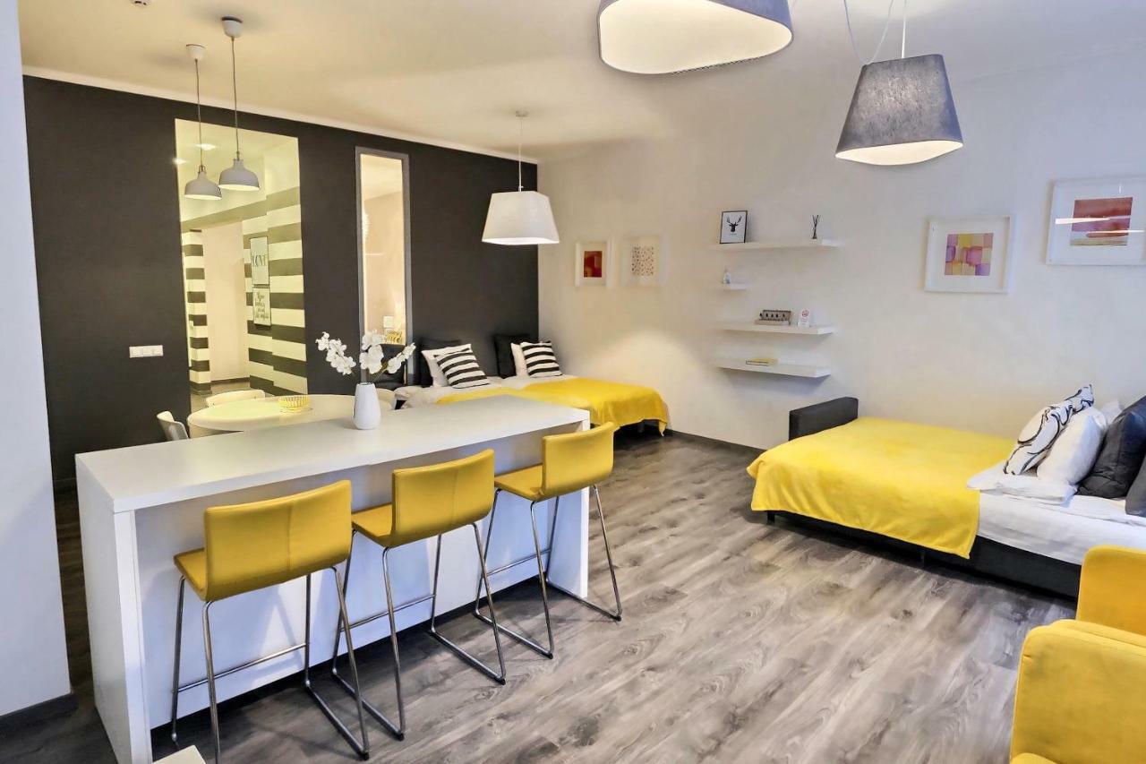 St.Roland Livu Square Apartment Riga Exterior photo